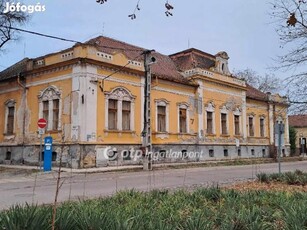 Eladó Szálloda, Kecskemét