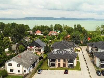 Balatonlelle, Honvéd utca