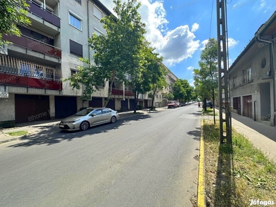 Egyedülállónak, vagy üzleti tevekénységre. - X. kerület, Budapest - Lakás