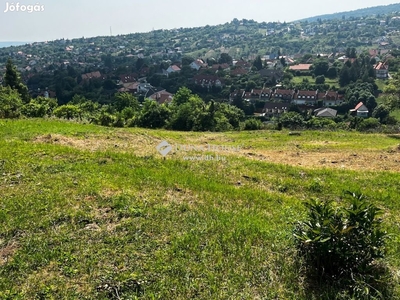 Eladó 1962 nm-es telek Pécs