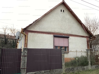Eladó családi ház - Bölcske, Széchenyi utca