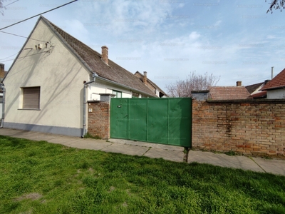 Eladó családi ház - Mohács, Bajcsy-Zsilinszky utca