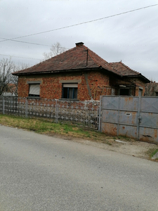 Eladó családi ház - Szeged, Csallóközi utca