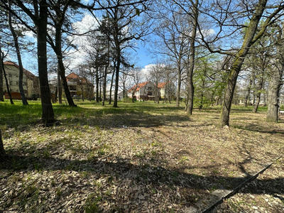 Eladó lakóövezeti telek - Veszprém, Csererdei út