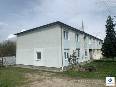 Eladó tégla lakás - Tatabánya, Puskin utca
