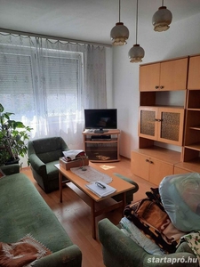 Budapest 18. kerületében eladó egy gépesített, bútorozott, részben felújított lakás!