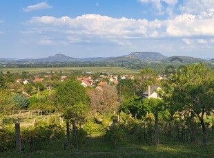 Eladó telekBalatonederics