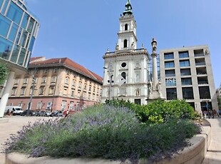 Eladó téglalakás Bécsi utca, Budapest, V. kerület