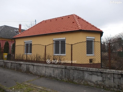 Veszprémi 91 nm-es ház eladó - Veszprém, Veszprém - Ház
