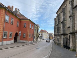 Eladó részlegesen felújított lakás - Sopron