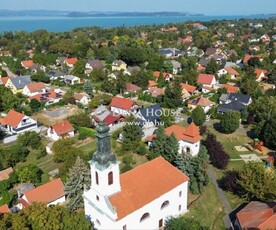 Eladó újszerű állapotú ház - Balatonszárszó