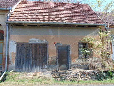 Eladó jó állapotú lakás - Kecskemét