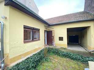 Pécs, ingatlan, ház, 112 m2, 41.800.000 Ft