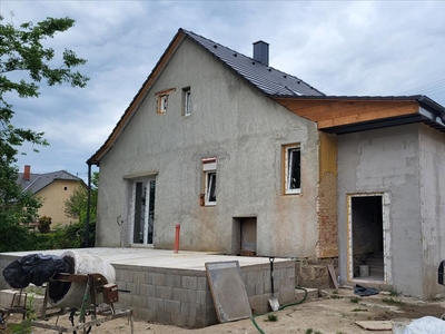 Eladó részlegesen felújított ház - Sopronhorpács