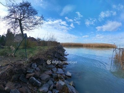 Eladó telek - Balatonfenyves