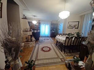 Eladó családi ház Debrecen