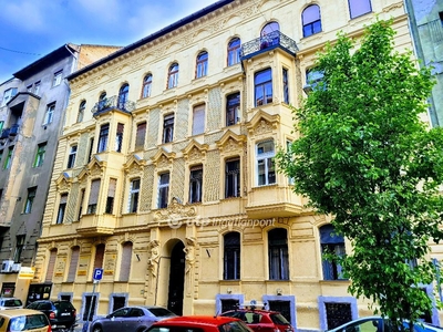 Budapest XIII. kerület, Nyugati pályaudvarnál nagypolgári lakás