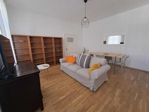 Kiadó téglalakás, albérlet Budapest, V. kerület, Belváros, 3. emelet