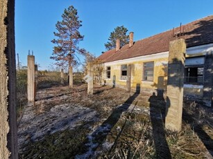 Eladó családi ház Bócsa