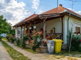 Eladó családi ház Doboz, Kodály utca