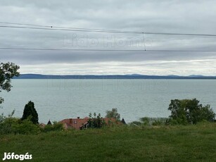 Panorámás telek Balatonvilágoson!