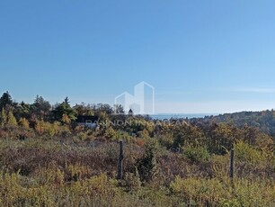 Eladó telek Balatonkenese