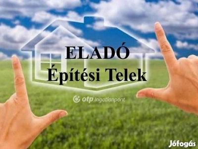 Eladó 701 nm-es telek Ebes