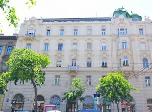 Eladó téglalakás Szent István körút, Budapest, V. kerület