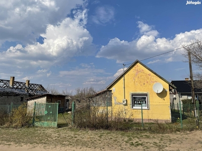 Felsőpércsi utcán felújítandó ház - Debrecen, Hajdú-Bihar - Ház