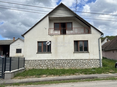 Erzsébet, ingatlan, ház, 228 m2, 18.900.000 Ft