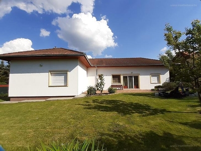 Békásmegyer, Szentendre, ingatlan, ház, 161 m2, 195.000.000 Ft