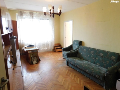 Kettes villamos vonalán, a Csemete utcán, 54 m2-es, 1+2 szobás lakás - Debrecen, Hajdú-Bihar - Lakás