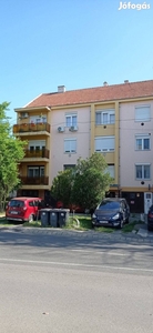 Szolnokon eladó 4 szobás lakás+garázs - Szolnok, Jász-Nagykun-Szolnok - Lakás
