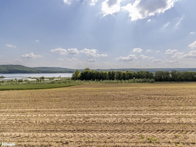 Tóra néző egyedi telek! - Fehérvárcsurgó, Fejér - Telek, föld