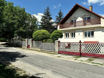 Eladó családi ház - Balatonfüred, Veszprém megye