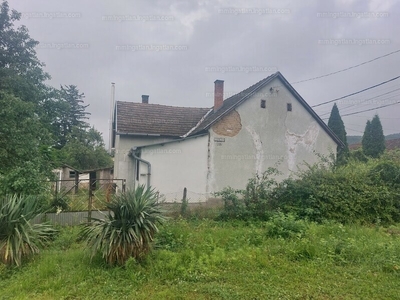 Eladó családi ház - Döbrököz, Tolna megye