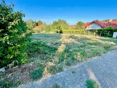 Eladó lakóövezeti telek - Balatonalmádi, Káptalanfüred