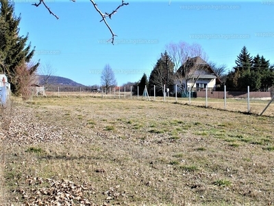 Eladó lakóövezeti telek - Balatonrendes, Veszprém megye