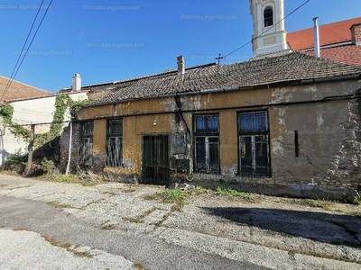 Eladó lakóövezeti telek - Tata, Komárom-Esztergom megye