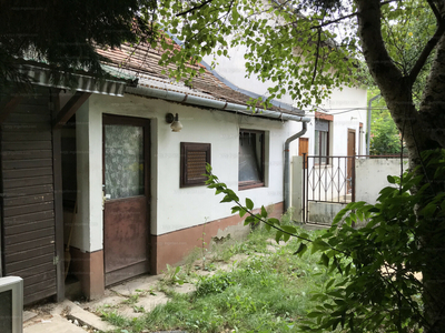 Eladó tégla lakás - Budakeszi, Fő utca