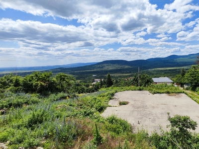 Eladó üdülőövezeti telek - Szentendre, Szarvashegy