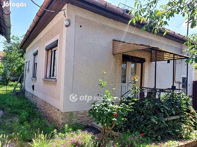 Kisteleki 70 nm-es ház eladó - Kistelek, Csongrád-Csanád - Ház
