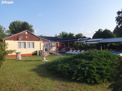 Tiszakécske, Gerle utca, 180 m2-es, üdülő, 5 szobás, kiváló állapotú - Tiszakécske, Bács-Kiskun - Nyaralók, üdülők