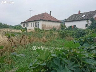 Panorámás telek Szekszárd környékén