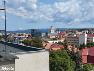 Eladó lakás Eger központjában panoráma kilátással