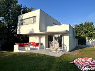 Lido Home Balatonalmádi Ingatlairoda eladásra kínálja ezt a