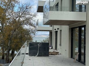 Balaton parti Penthouse lakás Siófok-Ezüstpart