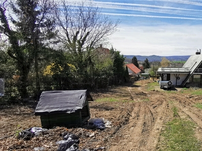 Eladó lakóövezeti telek - Pilisborosjenő, Központ