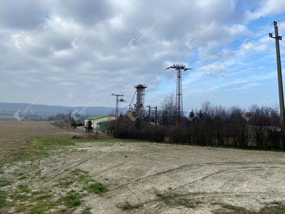 Eladó telek - Pannonhalma