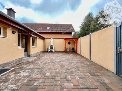 Kecskemét, ingatlan, ház, 89 m2, 32.950.000 Ft